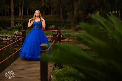 Maria Eduarda - luz - alegria - intensidade - ensaio - família - Chácara da Família Fiss - JUCRE - dança - sorriso - autenticidade - leveza - debutante – 15 anos - fotos - registros - Antonio Rocha Fotografias - Pelotas - Fotógrafo de 15 anos - Ensaio'