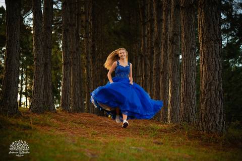 Maria Eduarda - luz - alegria - intensidade - ensaio - família - Chácara da Família Fiss - JUCRE - dança - sorriso - autenticidade - leveza - debutante – 15 anos - fotos - registros - Antonio Rocha Fotografias - Pelotas - Fotógrafo de 15 anos - Ensaio'