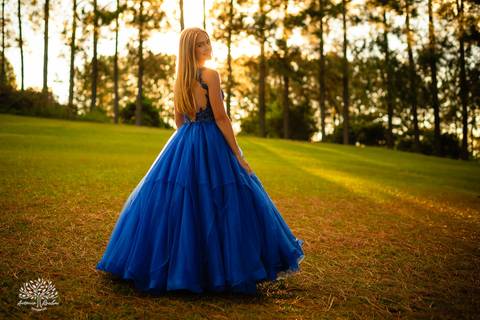 Maria Eduarda - luz - alegria - intensidade - ensaio - família - Chácara da Família Fiss - JUCRE - dança - sorriso - autenticidade - leveza - debutante – 15 anos - fotos - registros - Antonio Rocha Fotografias - Pelotas - Fotógrafo de 15 anos - Ensaio'