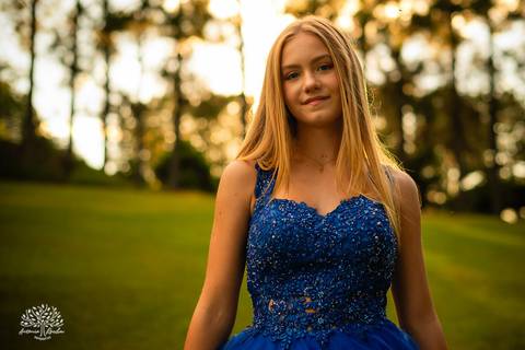 Maria Eduarda - luz - alegria - intensidade - ensaio - família - Chácara da Família Fiss - JUCRE - dança - sorriso - autenticidade - leveza - debutante – 15 anos - fotos - registros - Antonio Rocha Fotografias - Pelotas - Fotógrafo de 15 anos - Ensaio'