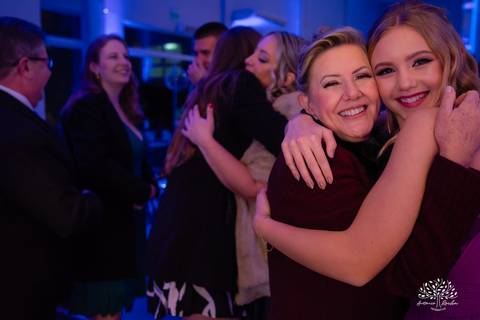 festa de 15 anos - debutante - ensaio fotográfico 15 anos - fotografia de debutante - fotógrafo de festas - fotógrafo de 15 anos - Chácara Fiss - abertura da pista de dança - fotógrafo em Pelotas - Antonio Rocha Fotografias - fotos de aniversário 15 anos'