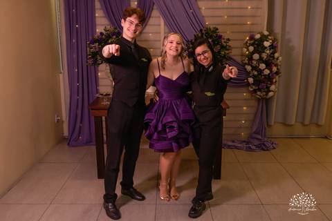 debutante - aniversário de 15 anos - Gabriela - making of - valsa - família - amigos - recepção calorosa - noite inesquecível - emoção - dança - coreografias  - fotografia de 15 anos – Antonio Rocha Fotografias - Pelotas - Las Palmas - Espaço Mayer'