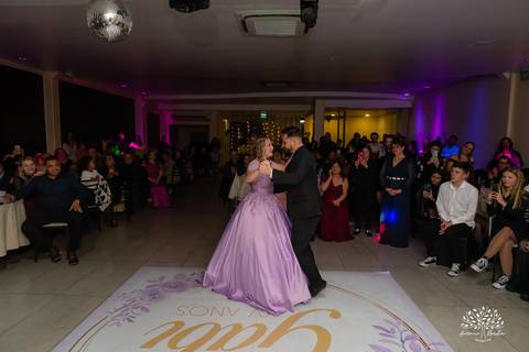 debutante - aniversário de 15 anos - Gabriela - making of - valsa - família - amigos - recepção calorosa - noite inesquecível - emoção - dança - coreografias  - fotografia de 15 anos – Antonio Rocha Fotografias - Pelotas - Las Palmas - Espaço Mayer'