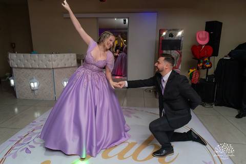 debutante - aniversário de 15 anos - Gabriela - making of - valsa - família - amigos - recepção calorosa - noite inesquecível - emoção - dança - coreografias  - fotografia de 15 anos – Antonio Rocha Fotografias - Pelotas - Las Palmas - Espaço Mayer'