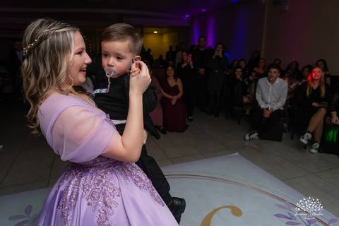 debutante - aniversário de 15 anos - Gabriela - making of - valsa - família - amigos - recepção calorosa - noite inesquecível - emoção - dança - coreografias  - fotografia de 15 anos – Antonio Rocha Fotografias - Pelotas - Las Palmas - Espaço Mayer'