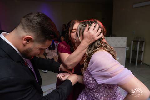 debutante - aniversário de 15 anos - Gabriela - making of - valsa - família - amigos - recepção calorosa - noite inesquecível - emoção - dança - coreografias  - fotografia de 15 anos – Antonio Rocha Fotografias - Pelotas - Las Palmas - Espaço Mayer'