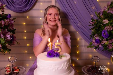 debutante - aniversário de 15 anos - Gabriela - making of - valsa - família - amigos - recepção calorosa - noite inesquecível - emoção - dança - coreografias  - fotografia de 15 anos – Antonio Rocha Fotografias - Pelotas - Las Palmas - Espaço Mayer'