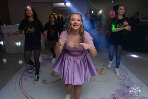 debutante - aniversário de 15 anos - Gabriela - making of - valsa - família - amigos - recepção calorosa - noite inesquecível - emoção - dança - coreografias  - fotografia de 15 anos – Antonio Rocha Fotografias - Pelotas - Las Palmas - Espaço Mayer'