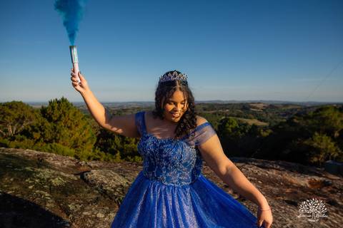 ensaio 15 anos - fotografia debutante - fotos 15 anos Pelotas - ensaio debutante Parque Stone Land - pôr do sol fotos debutante - fotografia espontânea - ensaio externo 15 anos - fotógrafos em Pelotas - Antonio Rocha Fotografias - vestido de 15'