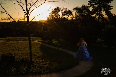 ensaio 15 anos - fotografia debutante - fotos 15 anos Pelotas - ensaio debutante Parque Stone Land - pôr do sol fotos debutante - fotografia espontânea - ensaio externo 15 anos - fotógrafos em Pelotas - Antonio Rocha Fotografias - vestido de 15'