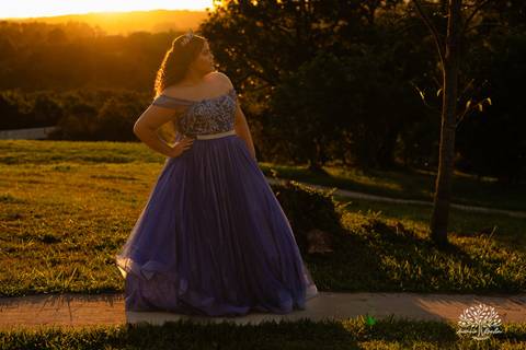 ensaio 15 anos - fotografia debutante - fotos 15 anos Pelotas - ensaio debutante Parque Stone Land - pôr do sol fotos debutante - fotografia espontânea - ensaio externo 15 anos - fotógrafos em Pelotas - Antonio Rocha Fotografias - vestido de 15'