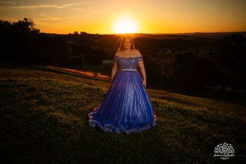 ensaio 15 anos - fotografia debutante - fotos 15 anos Pelotas - ensaio debutante Parque Stone Land - pôr do sol fotos debutante - fotografia espontânea - ensaio externo 15 anos - fotógrafos em Pelotas - Antonio Rocha Fotografias - vestido de 15'