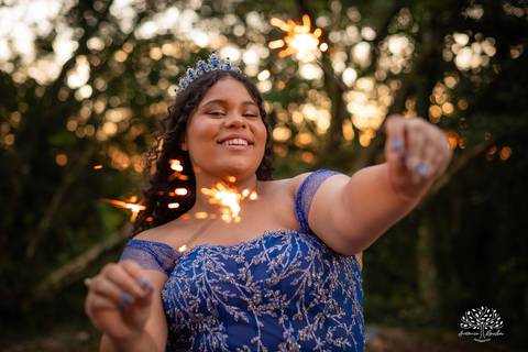 ensaio 15 anos - fotografia debutante - fotos 15 anos Pelotas - ensaio debutante Parque Stone Land - pôr do sol fotos debutante - fotografia espontânea - ensaio externo 15 anos - fotógrafos em Pelotas - Antonio Rocha Fotografias - vestido de 15'