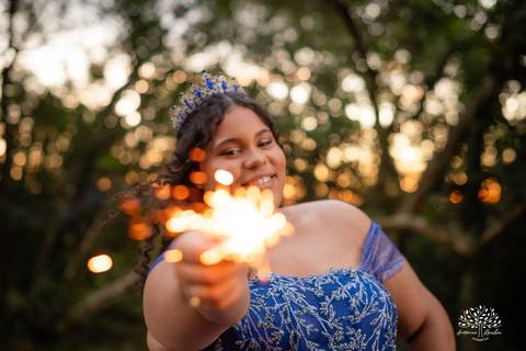 ensaio 15 anos - fotografia debutante - fotos 15 anos Pelotas - ensaio debutante Parque Stone Land - pôr do sol fotos debutante - fotografia espontânea - ensaio externo 15 anos - fotógrafos em Pelotas - Antonio Rocha Fotografias - vestido de 15'