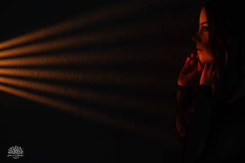 ensaio 15 anos - debutante - fotografia de debutante - fotos de 15 anos - Quinta Dom Manuel - fotógrafo de 15 anos - ensaio fotográfico - fotografia artística - debutante sorridente - ensaio encantador - ensaio personalizado - Antonio Rocha Fotografias'