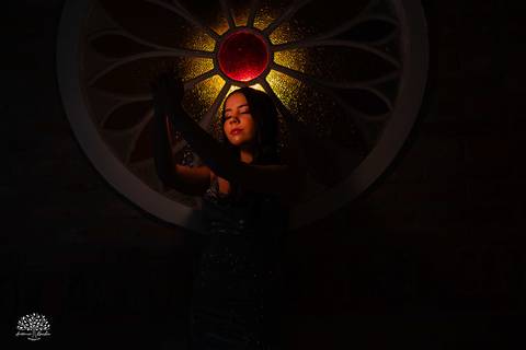 ensaio 15 anos - debutante - fotografia de debutante - fotos de 15 anos - Quinta Dom Manuel - fotógrafo de 15 anos - ensaio fotográfico - fotografia artística - debutante sorridente - ensaio encantador - ensaio personalizado - Antonio Rocha Fotografias'