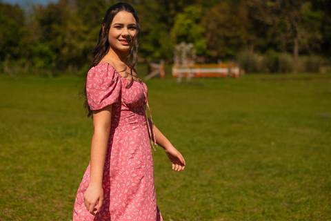 ensaio 15 anos - ensaio pré-festa - debutante - fotos 15 anos - ensaio ao ar livre - fotografia de debutante - fotografia 15 anos - vestido da valsa - vestido de recepção - fotografia profissional - fotógrafo Pelotas - Antonio Rocha Fotografias - pré 15'