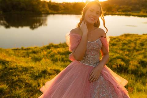 ensaio 15 anos - ensaio pré-festa - debutante - fotos 15 anos - ensaio ao ar livre - fotografia de debutante - fotografia 15 anos - vestido da valsa - vestido de recepção - fotografia profissional - fotógrafo Pelotas - Antonio Rocha Fotografias - pré 15'