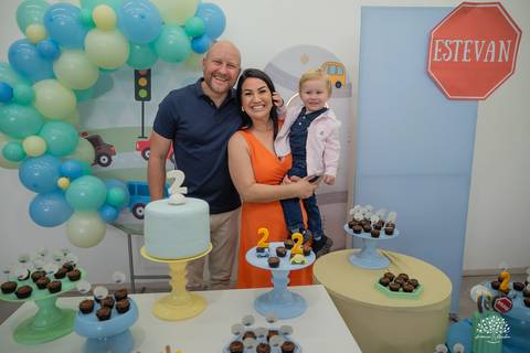 aniversario infantil - fotografia infantil - fotografo de criancas - casa de alice - bolinha de sabao - animacao infantil - parabens emocionante - abelinha - fotografias espontaneas - antonio rocha fotografias - Estevan 2 anos - cacau fest chocolates'