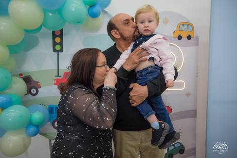 aniversario infantil - fotografia infantil - fotografo de criancas - casa de alice - bolinha de sabao - animacao infantil - parabens emocionante - abelinha - fotografias espontaneas - antonio rocha fotografias - Estevan 2 anos - cacau fest chocolates'