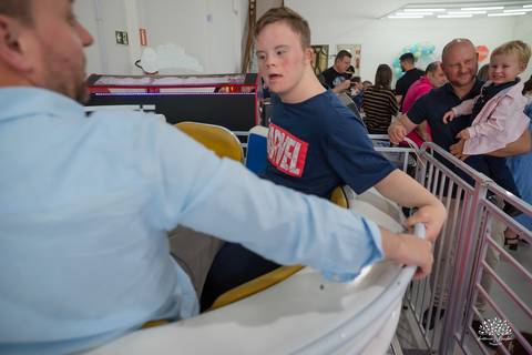 aniversario infantil - fotografia infantil - fotografo de criancas - casa de alice - bolinha de sabao - animacao infantil - parabens emocionante - abelinha - fotografias espontaneas - antonio rocha fotografias - Estevan 2 anos - cacau fest chocolates'