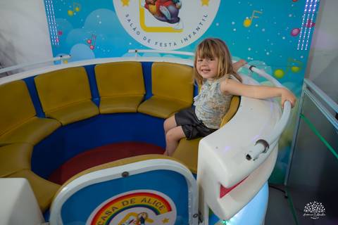 aniversario infantil - fotografia infantil - fotografo de criancas - casa de alice - bolinha de sabao - animacao infantil - parabens emocionante - abelinha - fotografias espontaneas - antonio rocha fotografias - Estevan 2 anos - cacau fest chocolates'