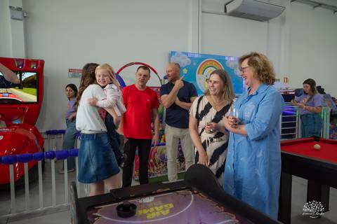 aniversario infantil - fotografia infantil - fotografo de criancas - casa de alice - bolinha de sabao - animacao infantil - parabens emocionante - abelinha - fotografias espontaneas - antonio rocha fotografias - Estevan 2 anos - cacau fest chocolates'