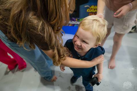 aniversario infantil - fotografia infantil - fotografo de criancas - casa de alice - bolinha de sabao - animacao infantil - parabens emocionante - abelinha - fotografias espontaneas - antonio rocha fotografias - Estevan 2 anos - cacau fest chocolates'