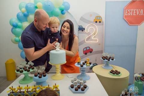 aniversario infantil - fotografia infantil - fotografo de criancas - casa de alice - bolinha de sabao - animacao infantil - parabens emocionante - abelinha - fotografias espontaneas - antonio rocha fotografias - Estevan 2 anos - cacau fest chocolates'