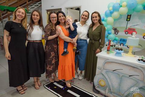 aniversario infantil - fotografia infantil - fotografo de criancas - casa de alice - bolinha de sabao - animacao infantil - parabens emocionante - abelinha - fotografias espontaneas - antonio rocha fotografias - Estevan 2 anos - cacau fest chocolates'