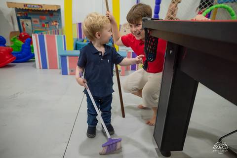 aniversario infantil - fotografia infantil - fotografo de criancas - casa de alice - bolinha de sabao - animacao infantil - parabens emocionante - abelinha - fotografias espontaneas - antonio rocha fotografias - Estevan 2 anos - cacau fest chocolates'