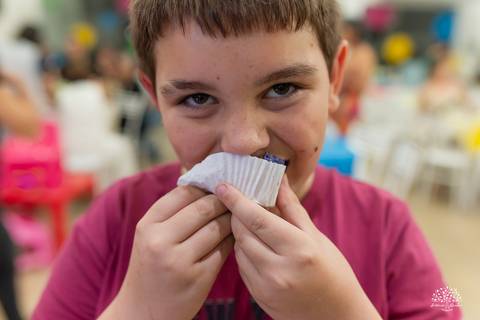 Hora de comer o docinho'