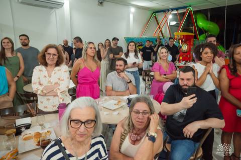 fotografia infantil - aniversário infantil - festa de criança - memórias da infância - fotógrafo de família - decoração festa infantil - parabéns - crianças brincando - fotografia documental – antonio rocha fotografias – pelotas – tio guigui'