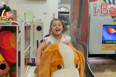 fotografia infantil - festa infantil - aniversário infantil - fotógrafo em pelotas  - fotografia de família - arte e riso - infância feliz - antonio rocha fotografias - festa de criança - hot whells - roxito - chuva de neve - parabens gaúcho - pelotas'