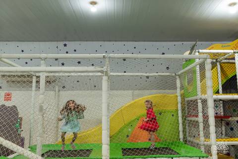 fotografia infantil - festa infantil - aniversário infantil - fotógrafo em pelotas  - fotografia de família - arte e riso - infância feliz - antonio rocha fotografias - festa de criança - hot whells - roxito - chuva de neve - parabens gaúcho - pelotas'