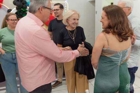 fotografia infantil - festa infantil - aniversário infantil - fotógrafo em pelotas  - fotografia de família - arte e riso - infância feliz - antonio rocha fotografias - festa de criança - hot whells - roxito - chuva de neve - parabens gaúcho - pelotas'