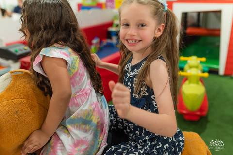 fotografia infantil - festa infantil - aniversário infantil - fotógrafo em pelotas  - fotografia de família - arte e riso - infância feliz - antonio rocha fotografias - festa de criança - hot whells - roxito - chuva de neve - parabens gaúcho - pelotas'