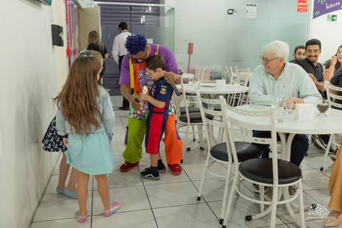 fotografia infantil - festa infantil - aniversário infantil - fotógrafo em pelotas  - fotografia de família - arte e riso - infância feliz - antonio rocha fotografias - festa de criança - hot whells - roxito - chuva de neve - parabens gaúcho - pelotas'