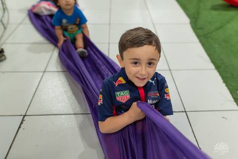 fotografia infantil - festa infantil - aniversário infantil - fotógrafo em pelotas  - fotografia de família - arte e riso - infância feliz - antonio rocha fotografias - festa de criança - hot whells - roxito - chuva de neve - parabens gaúcho - pelotas'