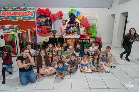 fotografia infantil - festa infantil - aniversário infantil - fotógrafo em pelotas  - fotografia de família - arte e riso - infância feliz - antonio rocha fotografias - festa de criança - hot whells - roxito - chuva de neve - parabens gaúcho - pelotas'