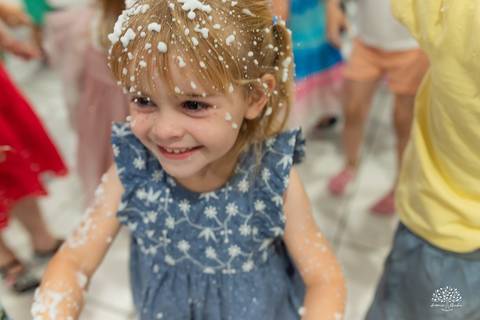 fotografia infantil - festa infantil - aniversário infantil - fotógrafo em pelotas  - fotografia de família - arte e riso - infância feliz - antonio rocha fotografias - festa de criança - hot whells - roxito - chuva de neve - parabens gaúcho - pelotas'