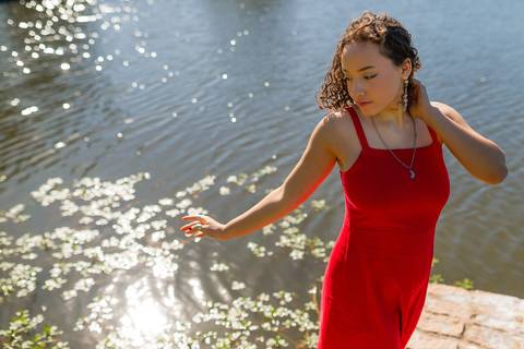 ensaio de 15 anos - fotografia debutante - ensaio feminino - fotografia autoral - ensaio ao ar livre - ensaio em vinícola - Vinícola Nardello - fotografia de 15 anos - debutante com personalidade - fotógrafo de 15 anos - book dos 15 anos - ensaio externo'