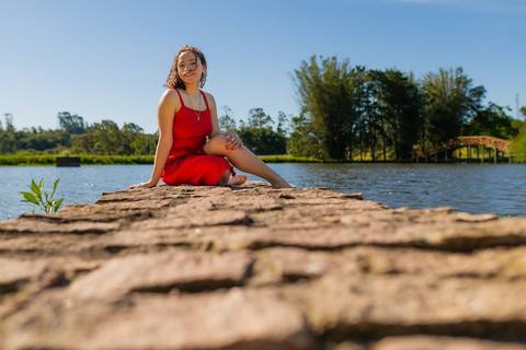 ensaio de 15 anos - fotografia debutante - ensaio feminino - fotografia autoral - ensaio ao ar livre - ensaio em vinícola - Vinícola Nardello - fotografia de 15 anos - debutante com personalidade - fotógrafo de 15 anos - book dos 15 anos - ensaio externo'