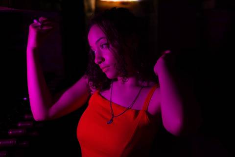 ensaio de 15 anos - fotografia debutante - ensaio feminino - fotografia autoral - ensaio ao ar livre - ensaio em vinícola - Vinícola Nardello - fotografia de 15 anos - debutante com personalidade - fotógrafo de 15 anos - book dos 15 anos - ensaio externo'