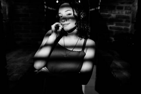 ensaio de 15 anos - fotografia debutante - ensaio feminino - fotografia autoral - ensaio ao ar livre - ensaio em vinícola - Vinícola Nardello - fotografia de 15 anos - debutante com personalidade - fotógrafo de 15 anos - book dos 15 anos - ensaio externo'