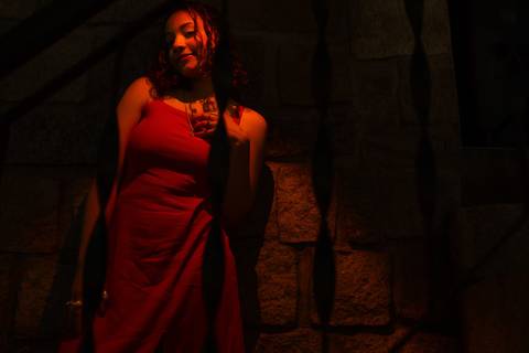 ensaio de 15 anos - fotografia debutante - ensaio feminino - fotografia autoral - ensaio ao ar livre - ensaio em vinícola - Vinícola Nardello - fotografia de 15 anos - debutante com personalidade - fotógrafo de 15 anos - book dos 15 anos - ensaio externo'