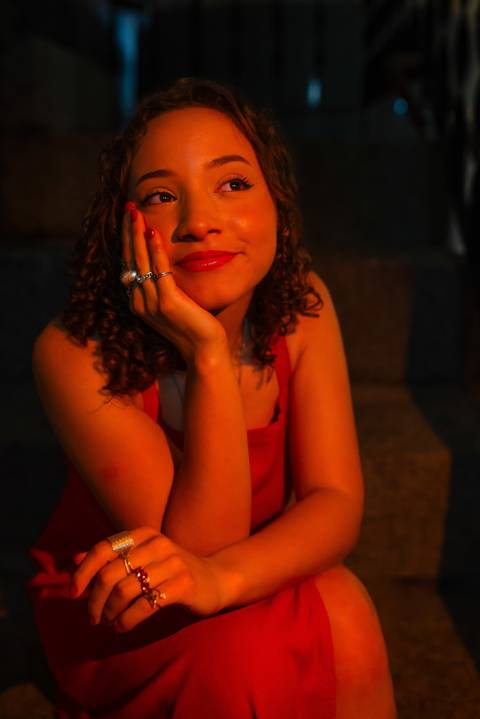 ensaio de 15 anos - fotografia debutante - ensaio feminino - fotografia autoral - ensaio ao ar livre - ensaio em vinícola - Vinícola Nardello - fotografia de 15 anos - debutante com personalidade - fotógrafo de 15 anos - book dos 15 anos - ensaio externo'