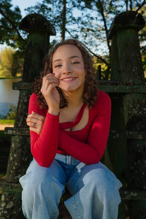 ensaio de 15 anos - fotografia debutante - ensaio feminino - fotografia autoral - ensaio ao ar livre - ensaio em vinícola - Vinícola Nardello - fotografia de 15 anos - debutante com personalidade - fotógrafo de 15 anos - book dos 15 anos - ensaio externo'