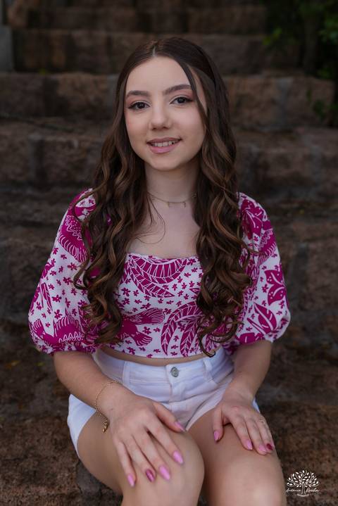 Ensaio 15 anos Diulya - debutante - fotografia de 15 anos - ensaio externo - Chácara Família Fiss - debutante Pelotas - fotógrafo Pelotas - fotografia luz natural - expectativa dos 15 anos - Antonio Rocha Fotografias - fumaça colorida - balão de 15 anos'