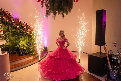 15 anos - debutante - festa de 15 - Diulya - família - celebração - valsa - pista de dança - making of - memórias - fotografia – san sebastian – pelotas – antonio rocha fotografias - aniversário 15 anos - abertura da pista de dança - vestido de 15 anos'